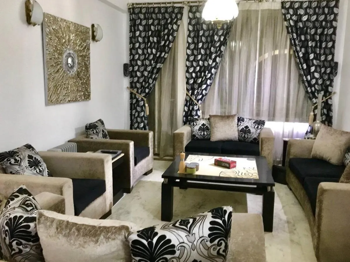 Security & Comfort 2 Bedroom Apartment In Gurugram Gurgáon Indie