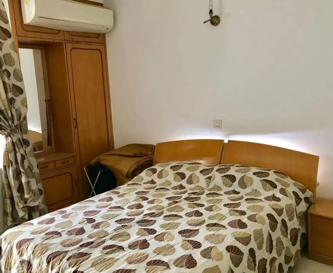 Security & Comfort 2 Bedroom Apartment In Gurugram Gurgáon