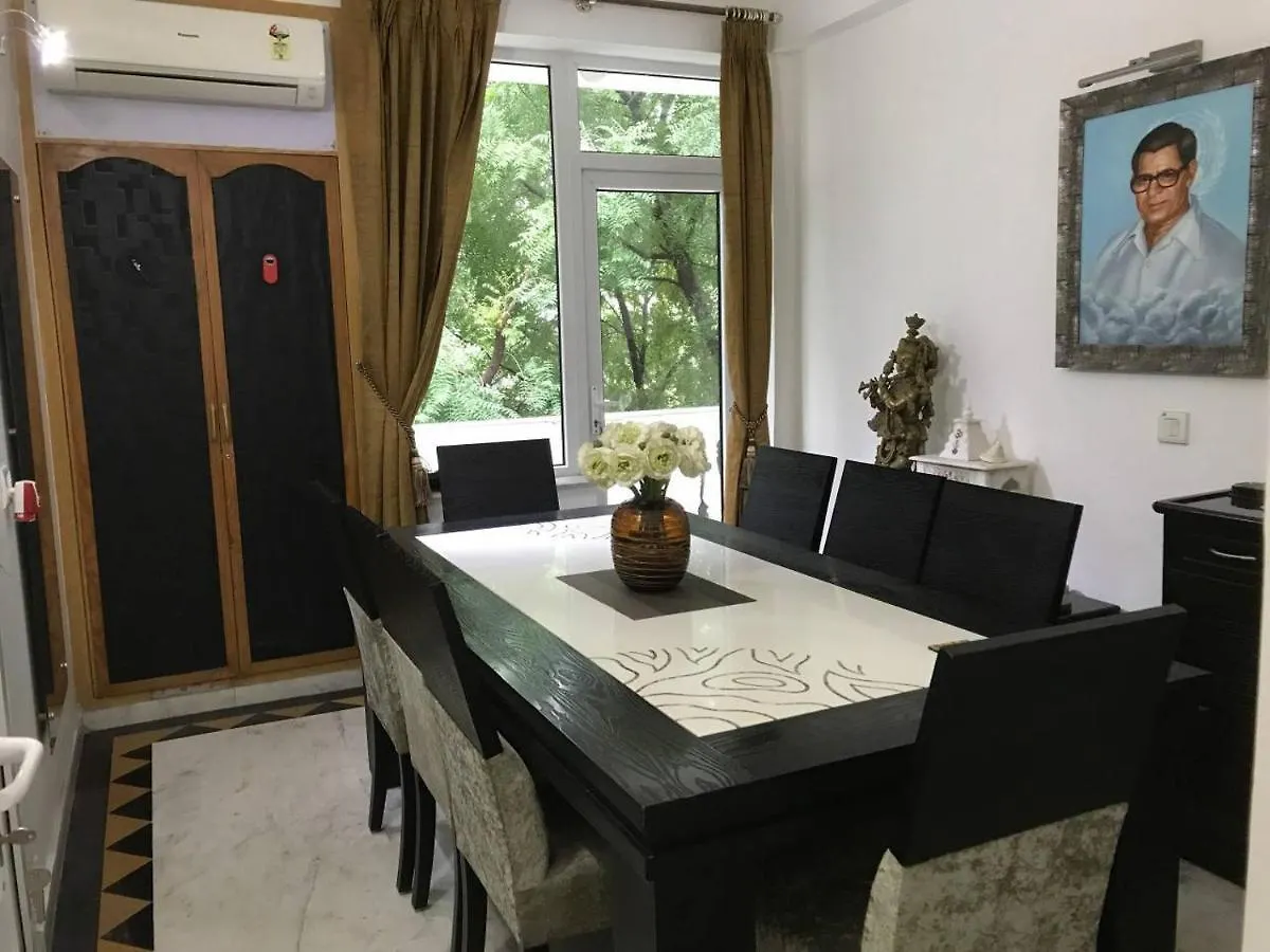Security & Comfort 2 Bedroom Apartment In Gurugram Gurgáon 0*,